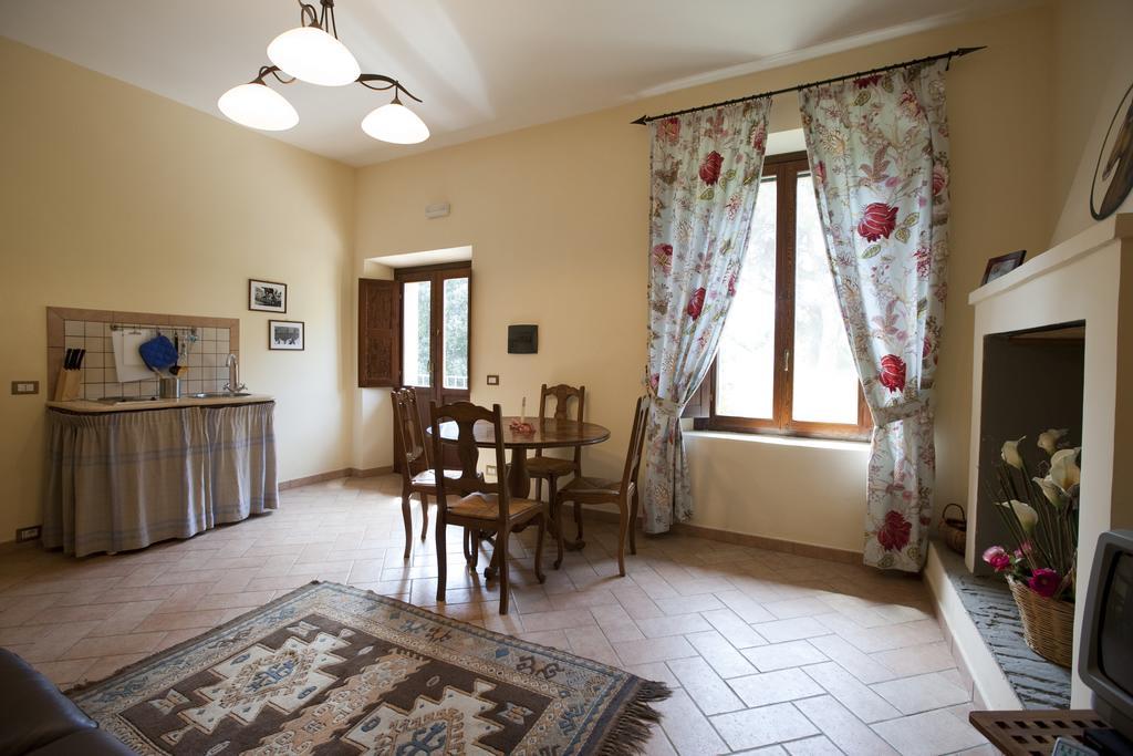 Agriturismo Pantano Borghese Монте-Компатри Экстерьер фото